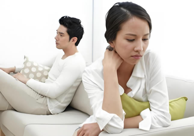 让你变得易暴易怒还爱哭，是因为生活艰难还委屈受尽